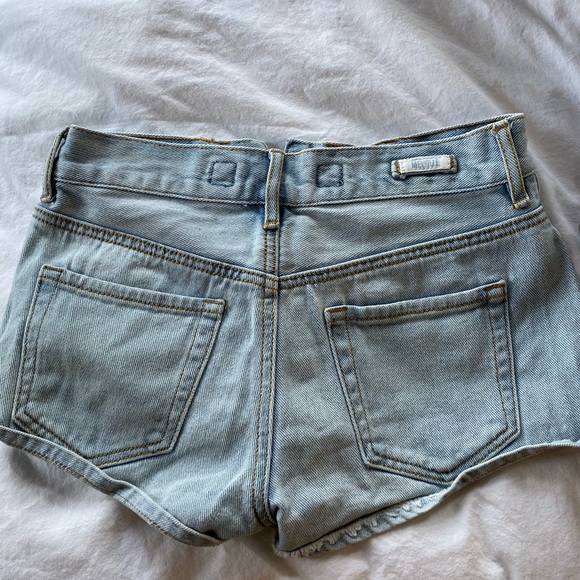 Blue jean shorts - Picture 2 of 2